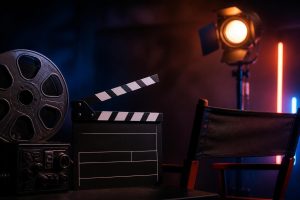 The Producer dizisi ne zaman başlıyor sorusunu anlatan müzik stüdyosunda yapımcı ve asistan